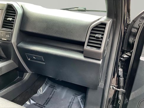 Used 2019 Ford F150 XLT w/ Equipment Group 302A Luxury AWD/4WD image 27