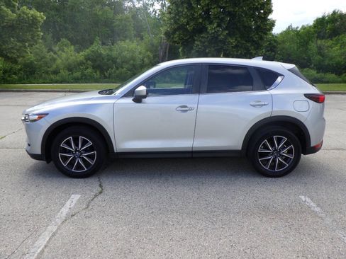 Used 2018 MAZDA CX-5 Touring AWD/4WD image 2