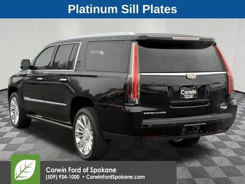 Used 2020 Cadillac Escalade ESV Platinum AWD/4WD image 19