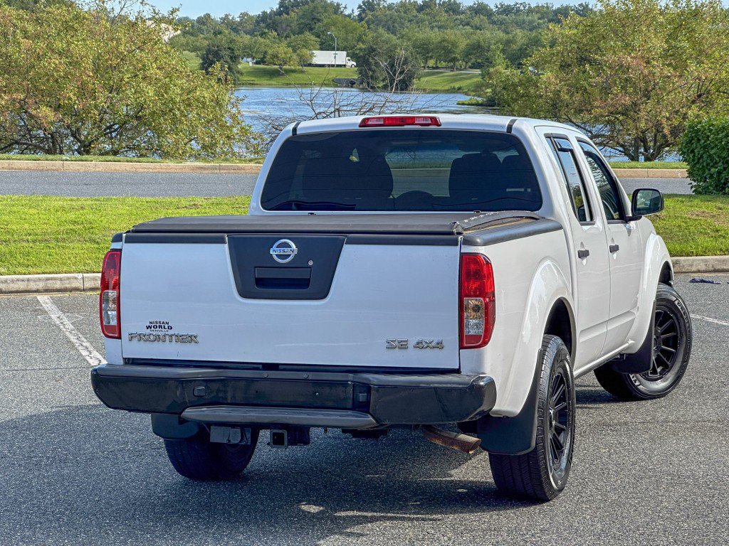 Used 2007 Nissan Frontier SE w/ Power Pkg AWD/4WD image 10