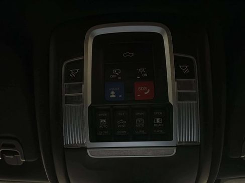 Used 2020 RAM 1500 Laramie w/ Night Edition AWD/4WD image 28