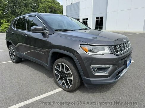 Used 2018 Jeep Compass Limited AWD/4WD image 6