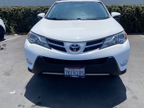 Used 2015 Toyota RAV4 XLE FWD image 3