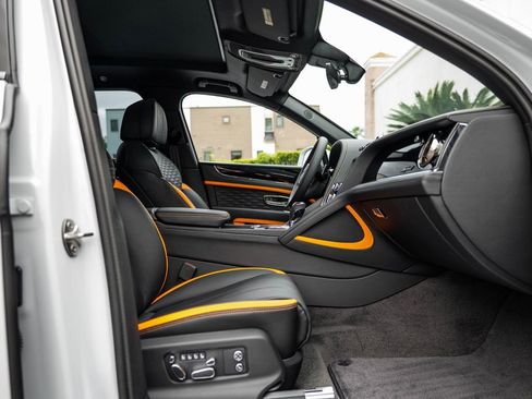 New 2026 Bentley Bentayga Speed AWD/4WD image 37