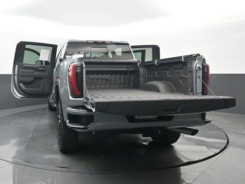Used 2024 GMC Sierra 2500 AT4 w/ AT4 Premium Plus Package AWD/4WD image 36