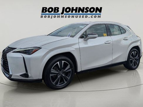 Used 2024 Lexus UX 250h AWD w/ Premium Package image 3