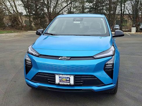 New 2027 Chevrolet Bolt LT w/ Comfort Package image 6