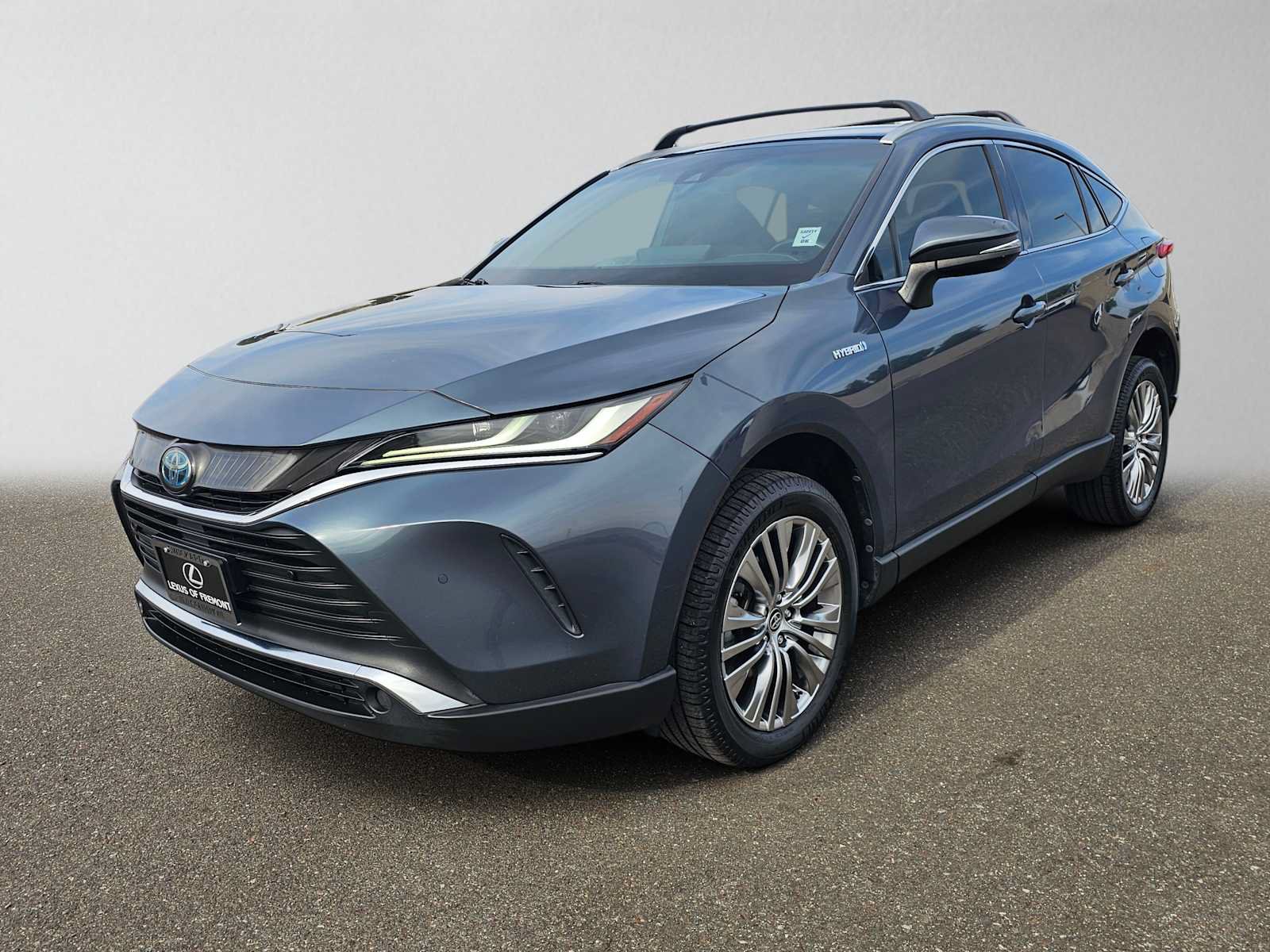Used 2021 Toyota Venza XLE w/ Carpet Mat Package (TMS) AWD/4WD image 7