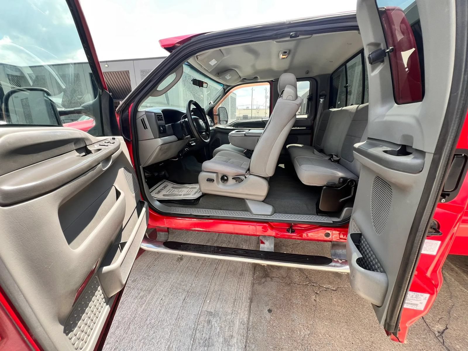 Used 2004 Ford F350 XLT AWD/4WD image 10