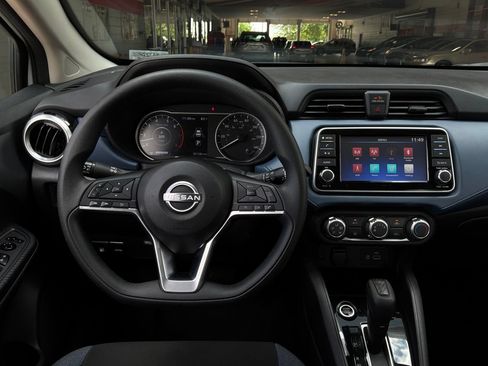Used 2025 Nissan Versa SV FWD image 13