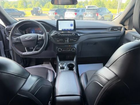 Used 2024 Ford Escape ST-Line AWD/4WD image 25