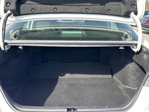 Used 2025 Toyota Camry SE image 12