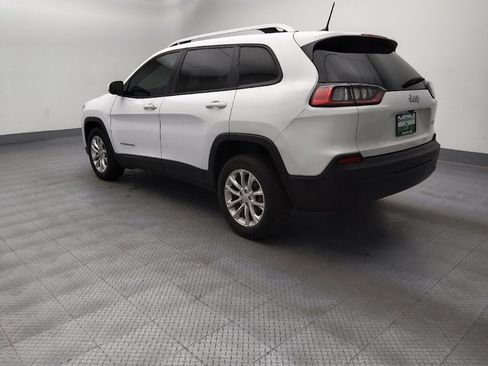 Used 2020 Jeep Cherokee Latitude w/ Cold Weather Group FWD image 3