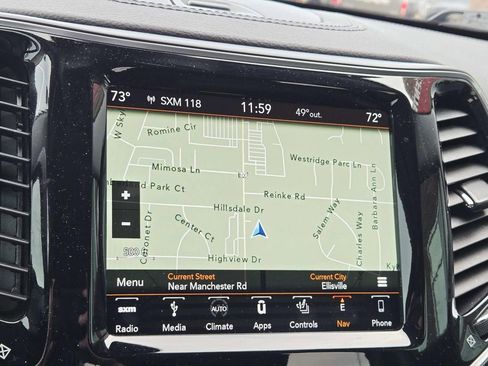 Used 2019 Jeep Cherokee Limited w/ Luxury Group image 12