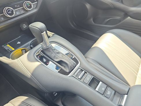 Used 2025 Honda HR-V EX-L image 25