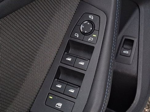 Used 2025 BMW 228i xDrive w/ Technology Package image 19