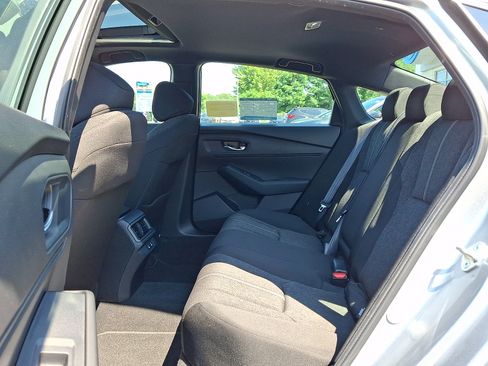 Used 2025 Honda Accord Sport image 10