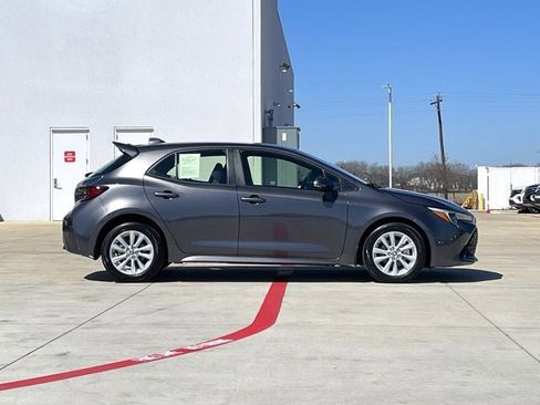 Used 2023 Toyota Corolla SE image 7