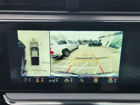 Used 2025 GMC Sierra 2500 AT4 w/ AT4 Premium Plus Package image 15