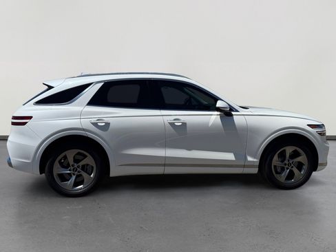 Used 2026 Genesis GV70 2.5T Select AWD/4WD image 6