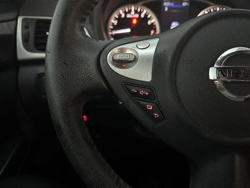 Used 2019 Nissan Sentra SV FWD image 18