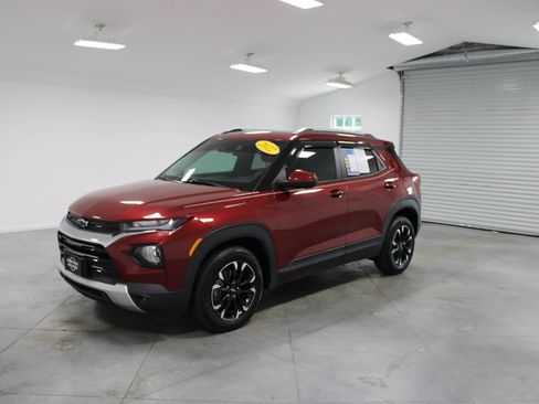 Used 2022 Chevrolet TrailBlazer LT FWD image 4