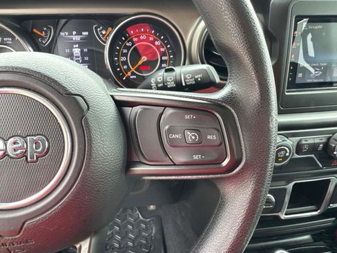 Used 2019 Jeep Wrangler Unlimited Sport image 23