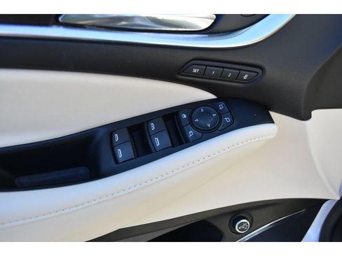 Used 2023 Buick Enclave Avenir w/ Avenir Technology Package image 17