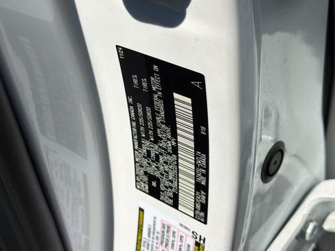Certified 2025 Lexus NX 350 AWD w/ Accessory Package (A2) image 33