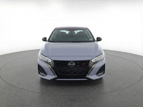 Used 2024 Nissan Altima 2.5 SR w/ SR Premium Package image 2