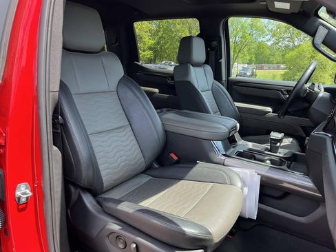 Used 2023 Chevrolet Silverado 1500 ZR2 w/ Technology Package AWD/4WD image 25