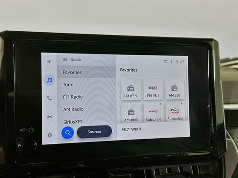 Used 2025 Toyota Corolla LE FWD image 19