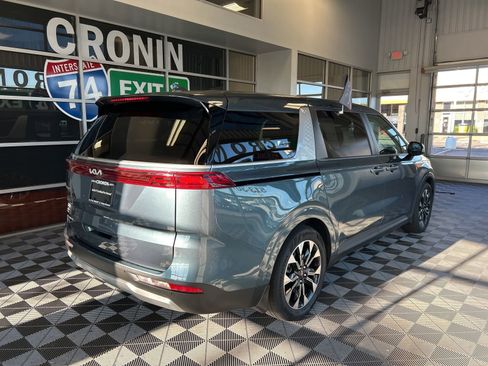 Certified 2024 Kia Carnival EX image 6