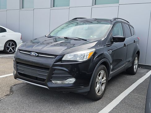Used 2016 Ford Escape SE w/ SE Leather Comfort Package AWD/4WD image 3