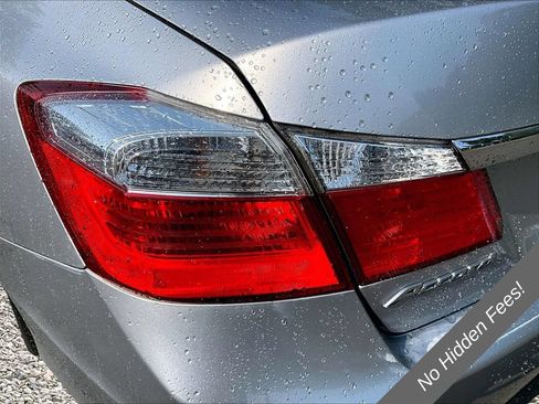 Used 2015 Honda Accord LX image 25