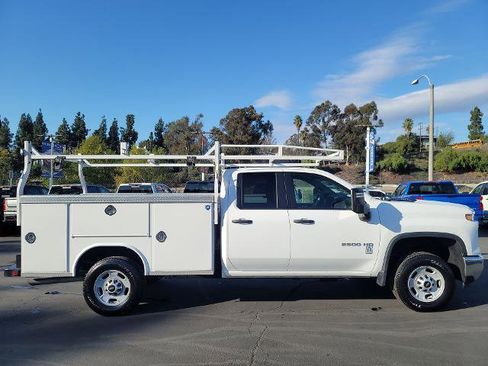 Used 2024 Chevrolet Silverado 2500 W/T w/ WT Convenience Package image 9