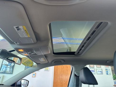 Used 2013 Volkswagen Passat 2.5 SEL Premium FWD image 33