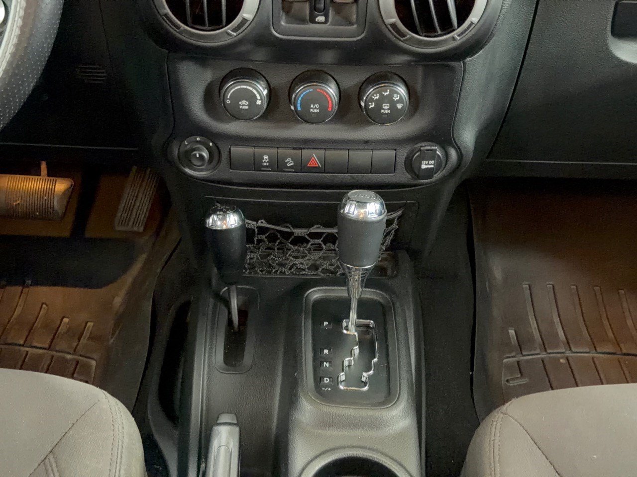 Used 2017 Jeep Wrangler Unlimited Sport w/ Quick Order Package 24S AWD/4WD image 22