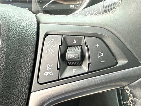Used 2022 Buick Encore Preferred FWD image 21