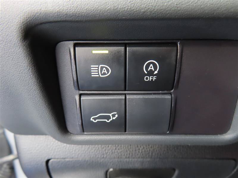 Used 2024 Toyota Highlander XSE FWD image 16