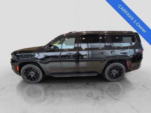 Used 2024 Jeep Wagoneer Series II image 3