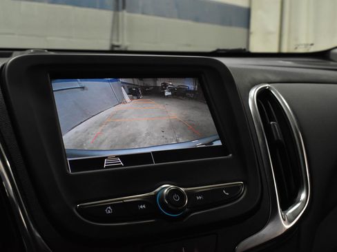 Used 2024 Chevrolet Equinox LT w/ LPO, Floor Liner Package image 15