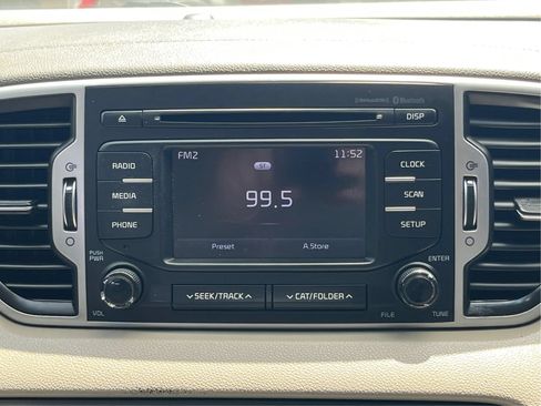 Used 2019 Kia Sportage LX FWD image 16