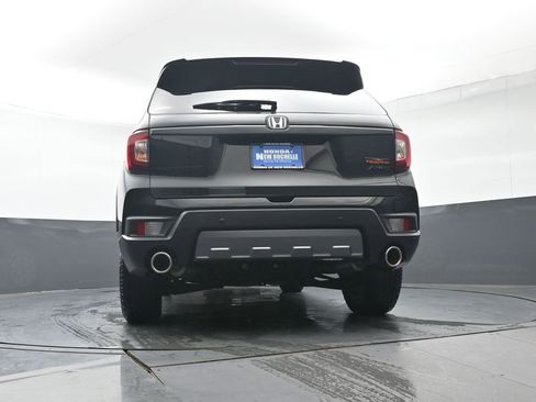 Certified 2022 Honda Passport TrailSport image 39