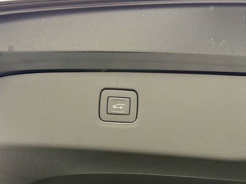 New 2026 Buick Envista Sport Touring FWD image 21