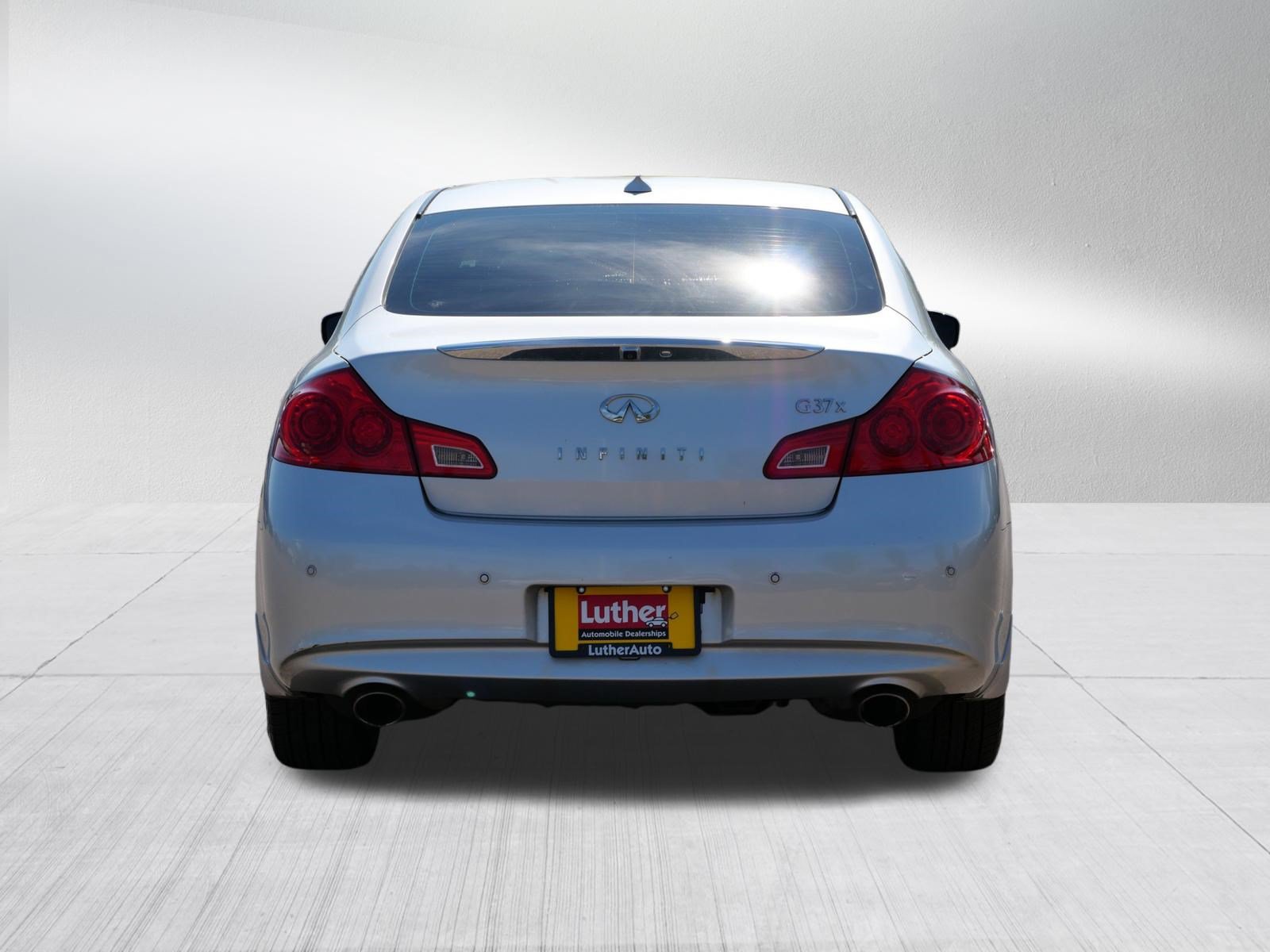 Used 2013 INFINITI G37 x Sedan w/ Premium Pkg AWD/4WD image 6