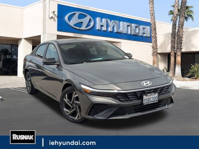 Used 2025 Hyundai Elantra Sport