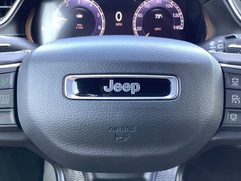 New 2025 Jeep Grand Cherokee L Laredo w/ Luxury Tech Group I AWD/4WD image 31