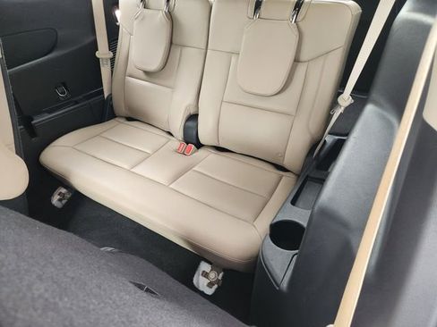 Used 2021 Ford Explorer Limited w/ Equipment Group 301A RWD image 25