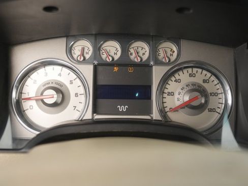 Used 2010 Ford F150 Lariat image 24